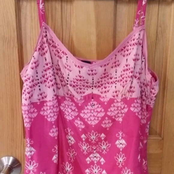 GAP Tops - GAP Womens Large Pink Silk Tank Top L